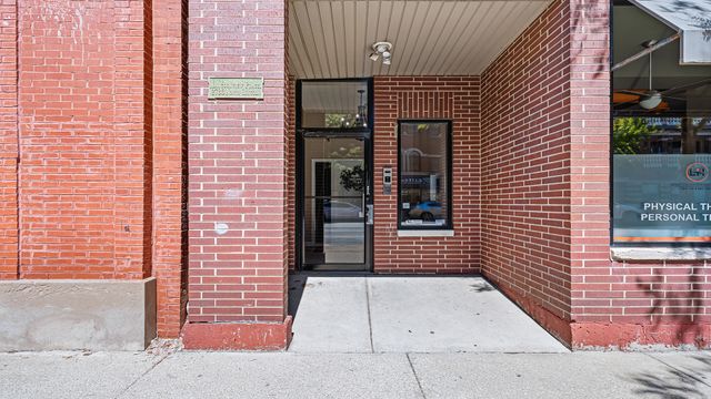 2733 N Lincoln Avenue A, Chicago, IL 60614
