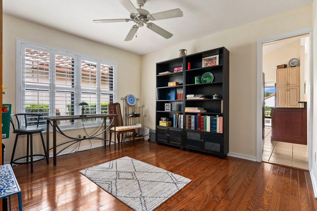 2915 SW Mariposa Circle, Palm City, FL 34990