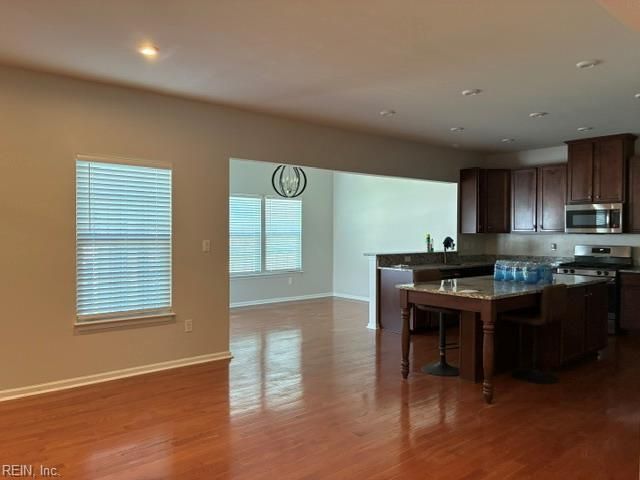 556 Oliver WAY, Newport News, VA 23602
