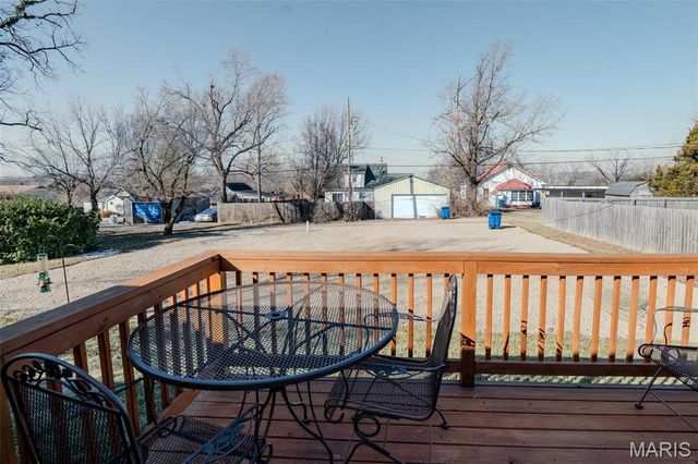 111 N White Oak Street, Desloge, MO 63601