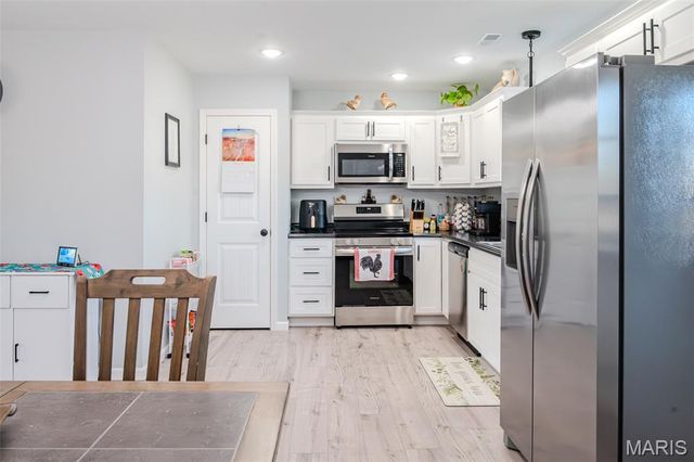 111 N White Oak Street, Desloge, MO 63601