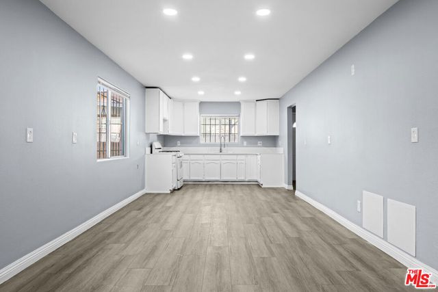 347 W 67th Street, Los Angeles, CA 90003