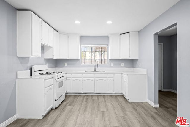 347 W 67th Street, Los Angeles, CA 90003