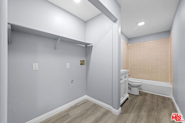 347 W 67th Street, Los Angeles, CA 90003