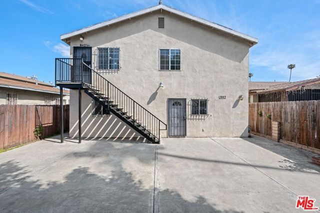 347 W 67th Street, Los Angeles, CA 90003
