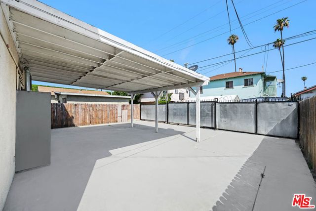 347 W 67th Street, Los Angeles, CA 90003