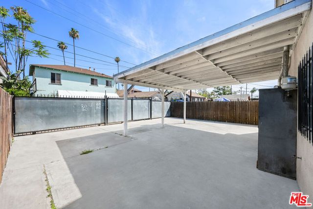 347 W 67th Street, Los Angeles, CA 90003