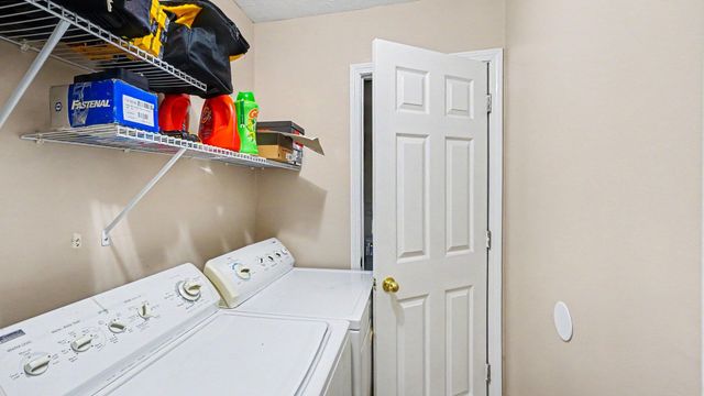 228 Blackhawk Circle, Versailles, KY 40383