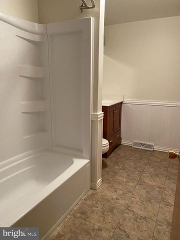 105 FAY ST, Winchester, VA 22602