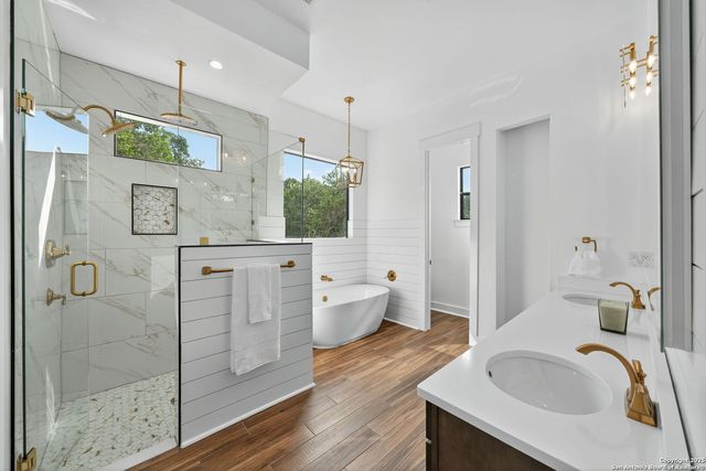 1115 Meadowstone, Spring Branch, TX 78070