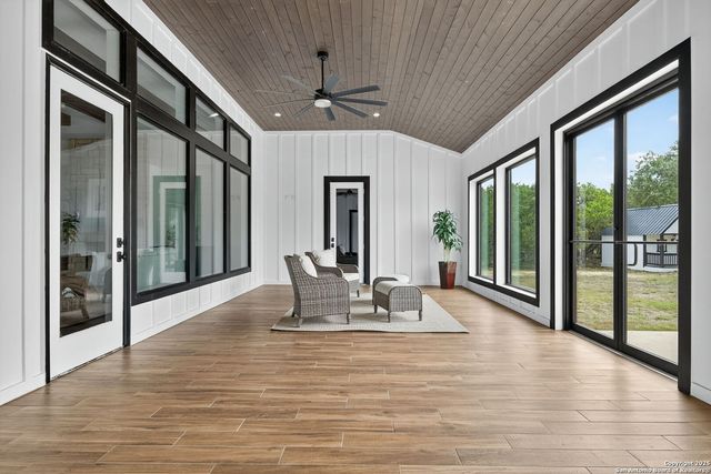 1115 Meadowstone, Spring Branch, TX 78070