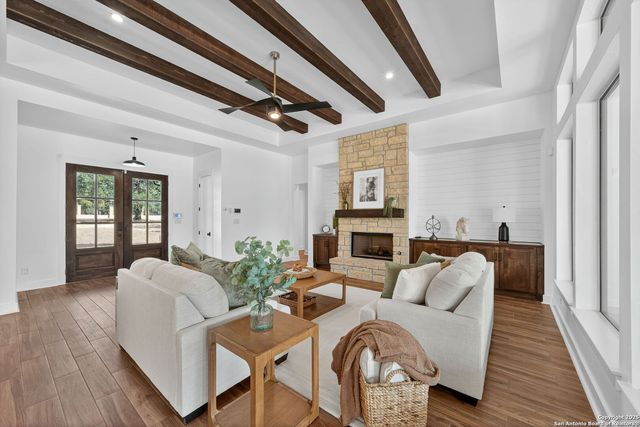 1115 Meadowstone, Spring Branch, TX 78070