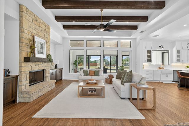 1115 Meadowstone, Spring Branch, TX 78070