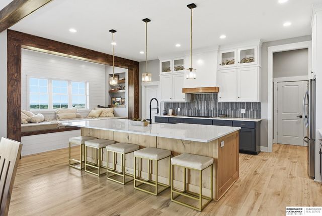 12262 Dumfries Avenue, Council Bluffs, IA 51503