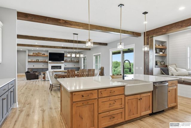 12262 Dumfries Avenue, Council Bluffs, IA 51503