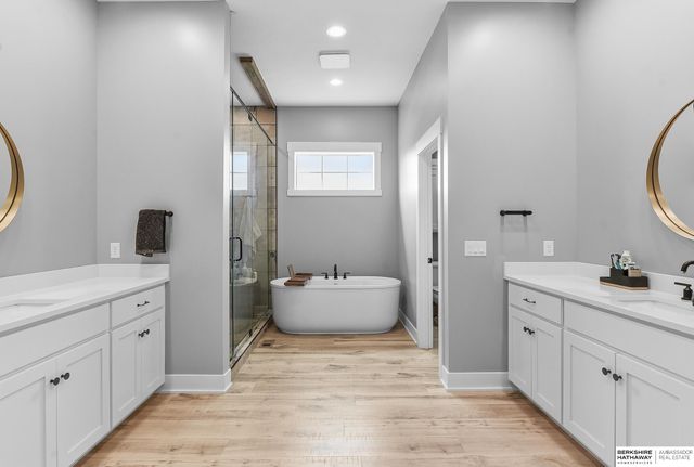 12262 Dumfries Avenue, Council Bluffs, IA 51503