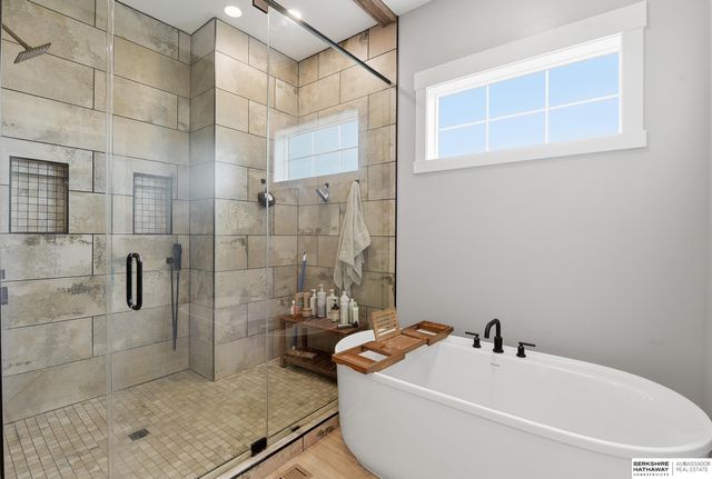12262 Dumfries Avenue, Council Bluffs, IA 51503
