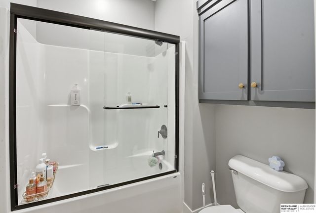 12262 Dumfries Avenue, Council Bluffs, IA 51503