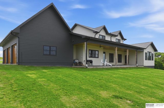 12262 Dumfries Avenue, Council Bluffs, IA 51503