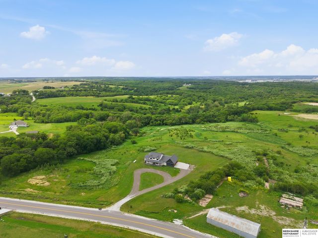 12262 Dumfries Avenue, Council Bluffs, IA 51503