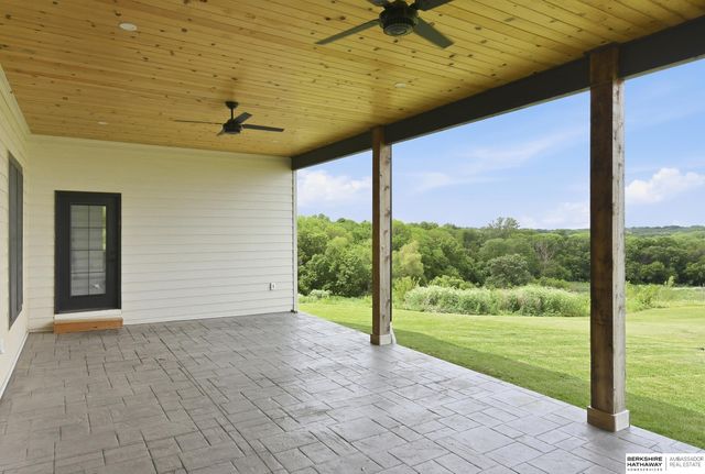 12262 Dumfries Avenue, Council Bluffs, IA 51503