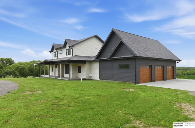 12262 Dumfries Avenue, Council Bluffs, IA 51503