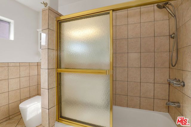 2806 Potomac Avenue, Los Angeles, CA 90016