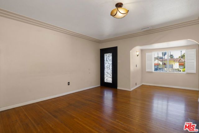 2806 Potomac Avenue, Los Angeles, CA 90016