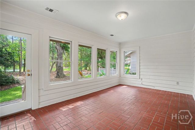8 Franklin Creek Road N, Savannah, GA 31411