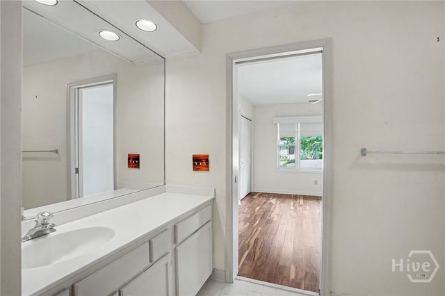 8 Franklin Creek Road N, Savannah, GA 31411