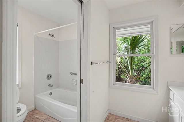 8 Franklin Creek Road N, Savannah, GA 31411