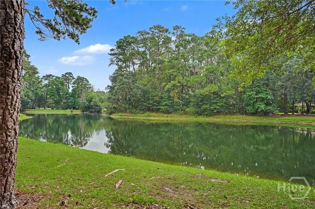 8 Franklin Creek Road N, Savannah, GA 31411