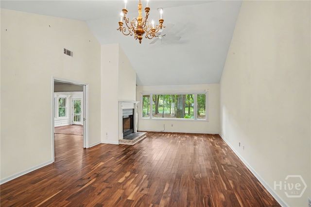 8 Franklin Creek Road N, Savannah, GA 31411