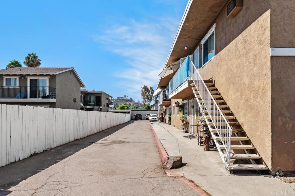12651 Laurel Drive, Lakeside, CA 92040 — photo 5