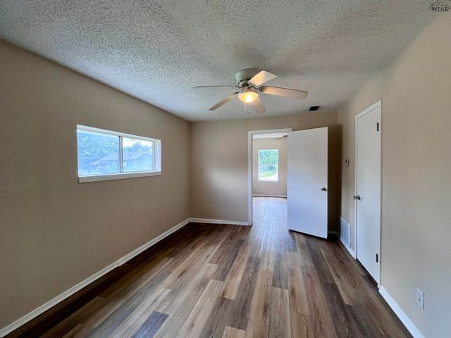 2211 BRIDWELL STREET, Wichita Falls, TX 76302