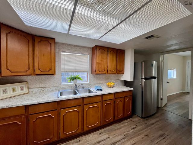2211 BRIDWELL STREET, Wichita Falls, TX 76302