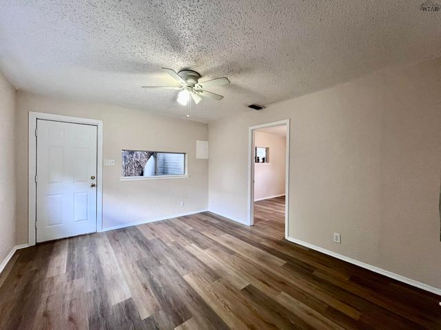 2211 BRIDWELL STREET, Wichita Falls, TX 76302