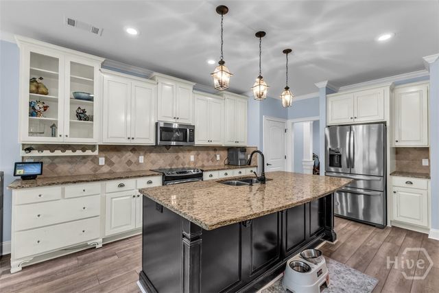 382 Savannah Road, Richmond Hill, GA 31324