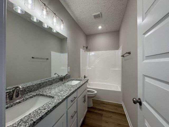 8 Laurel View St, Manchester, TN 37355