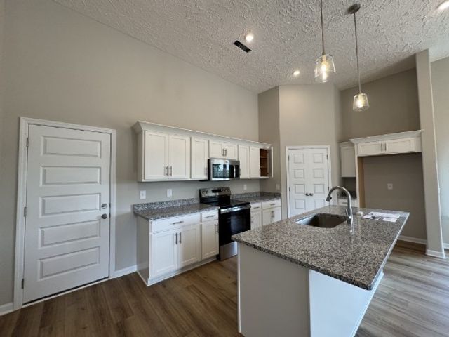 8 Laurel View St, Manchester, TN 37355