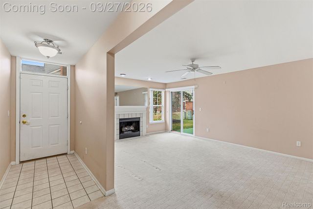 43427 Claremont Drive E, Clinton Charter Township, MI 48038