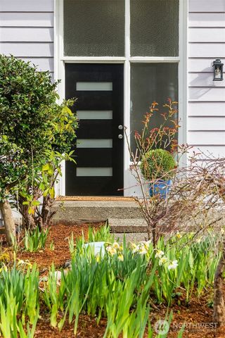 1428 153rd Place SE, Bellevue, WA 98007