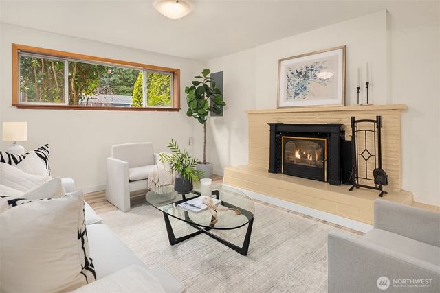 1428 153rd Place SE, Bellevue, WA 98007