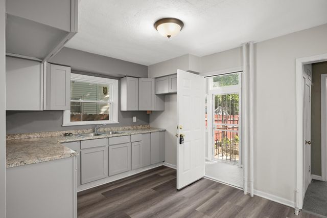 2630 Girard Avenue N, Minneapolis, MN 55411