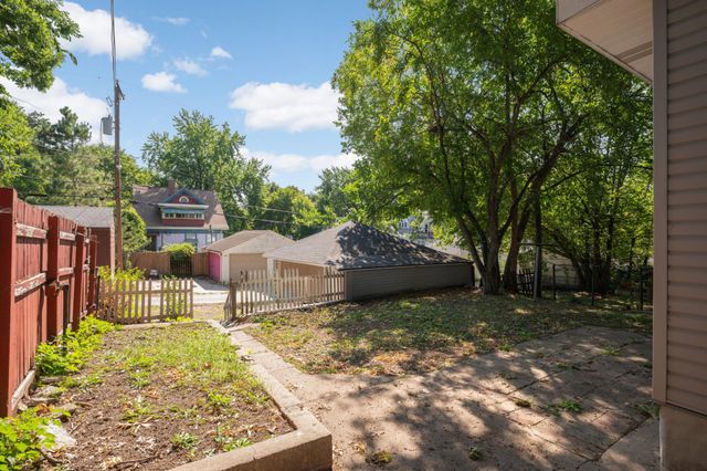 2630 Girard Avenue N, Minneapolis, MN 55411