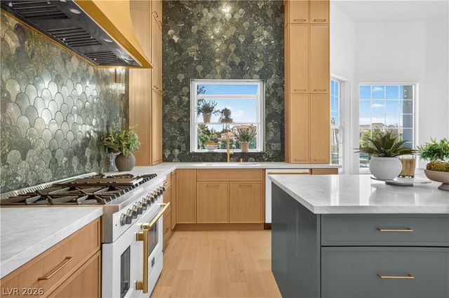 9624 Camden Hills Avenue, Las Vegas, NV 89145