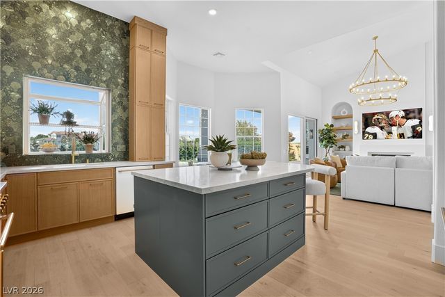 9624 Camden Hills Avenue, Las Vegas, NV 89145
