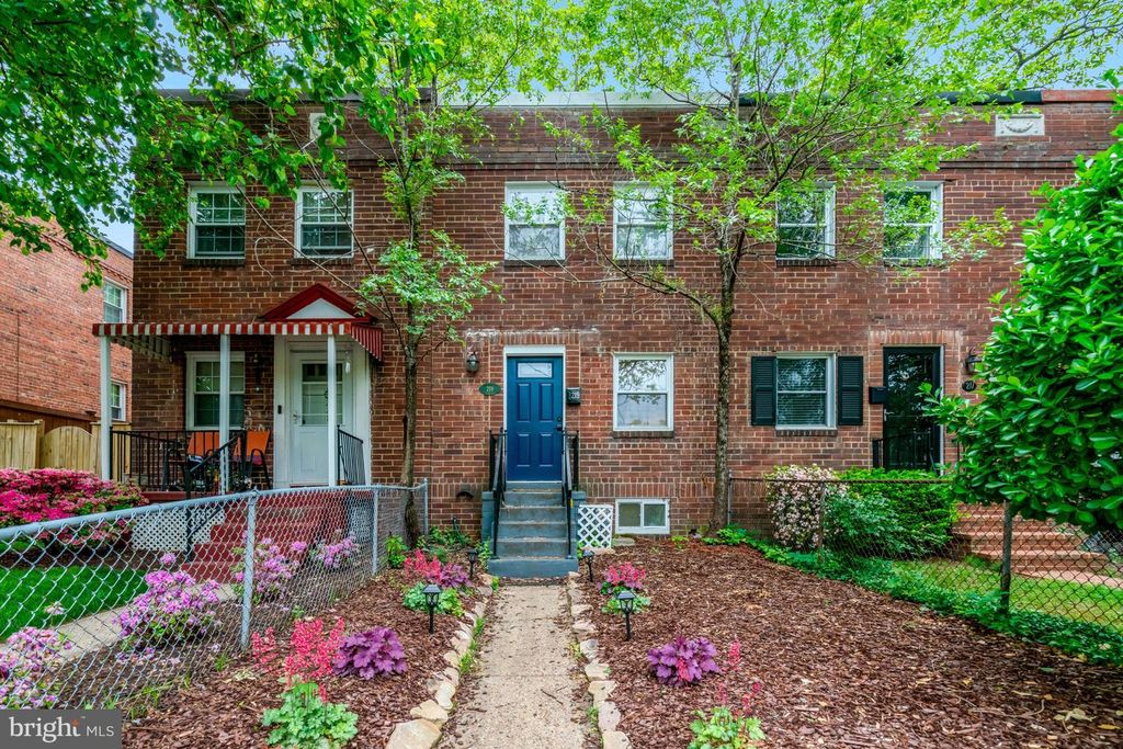 219 BUCHANAN ST, Alexandria, VA 22314