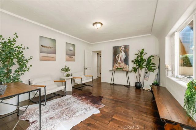 828 S Sunset Canyon, Burbank, CA 91501