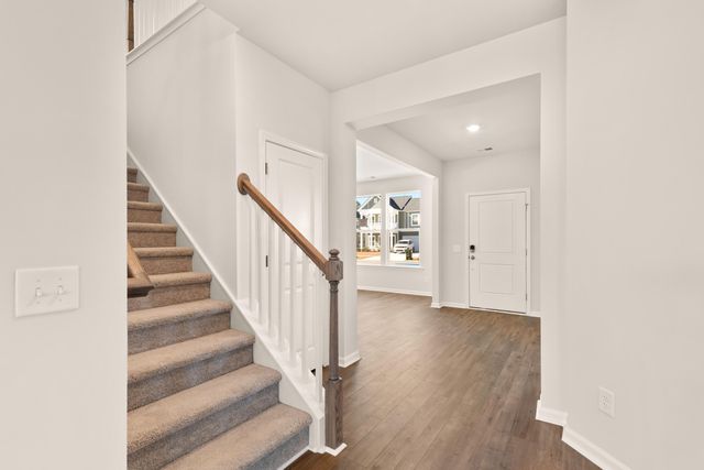 1060 Lettered Olive Lane, Summerville, SC 29485